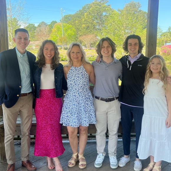 Meet your Posher, Robin - Picture 4 of 4